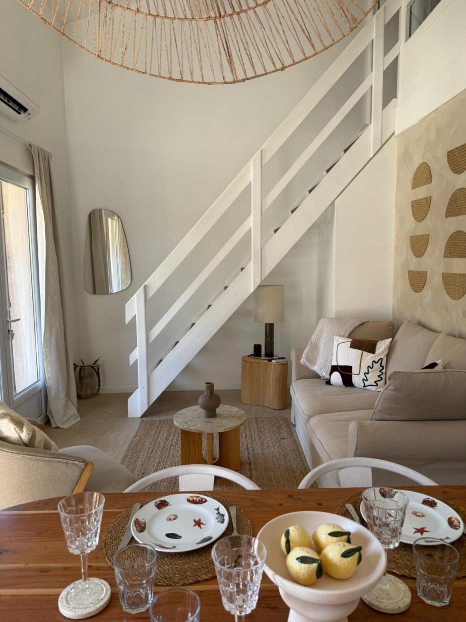 Appartement Window On Ramatuelle *